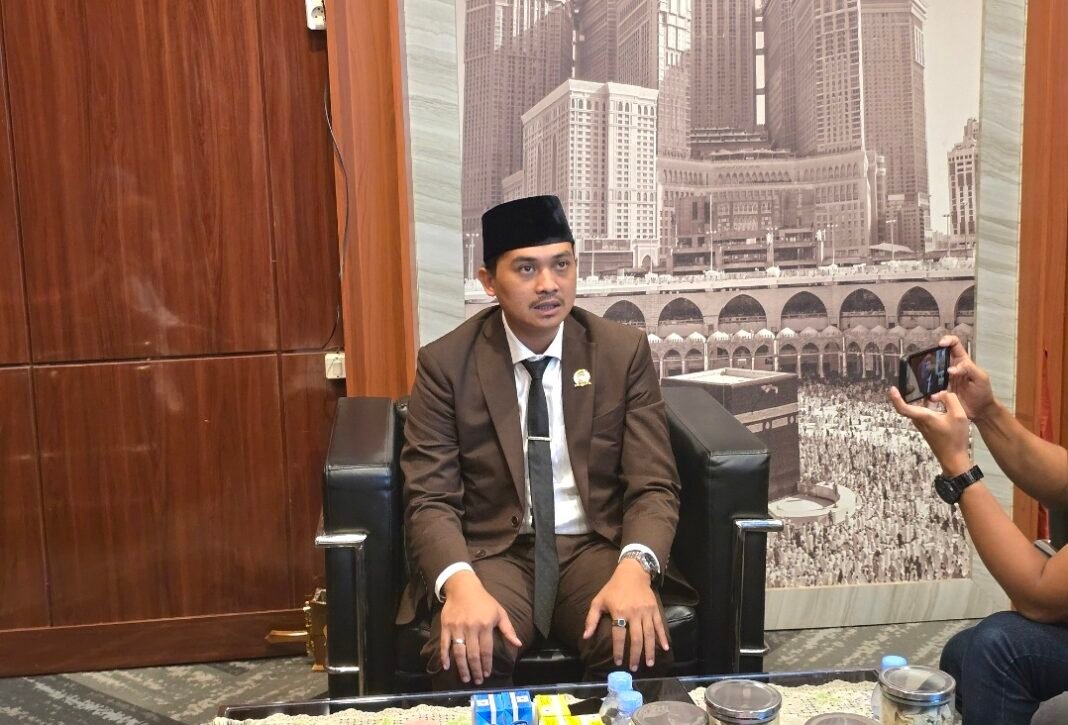 Ketua DPRD Tanah Bumbu, Andrean Atma Maulani. Foto-Interaksi/Syahriadi.