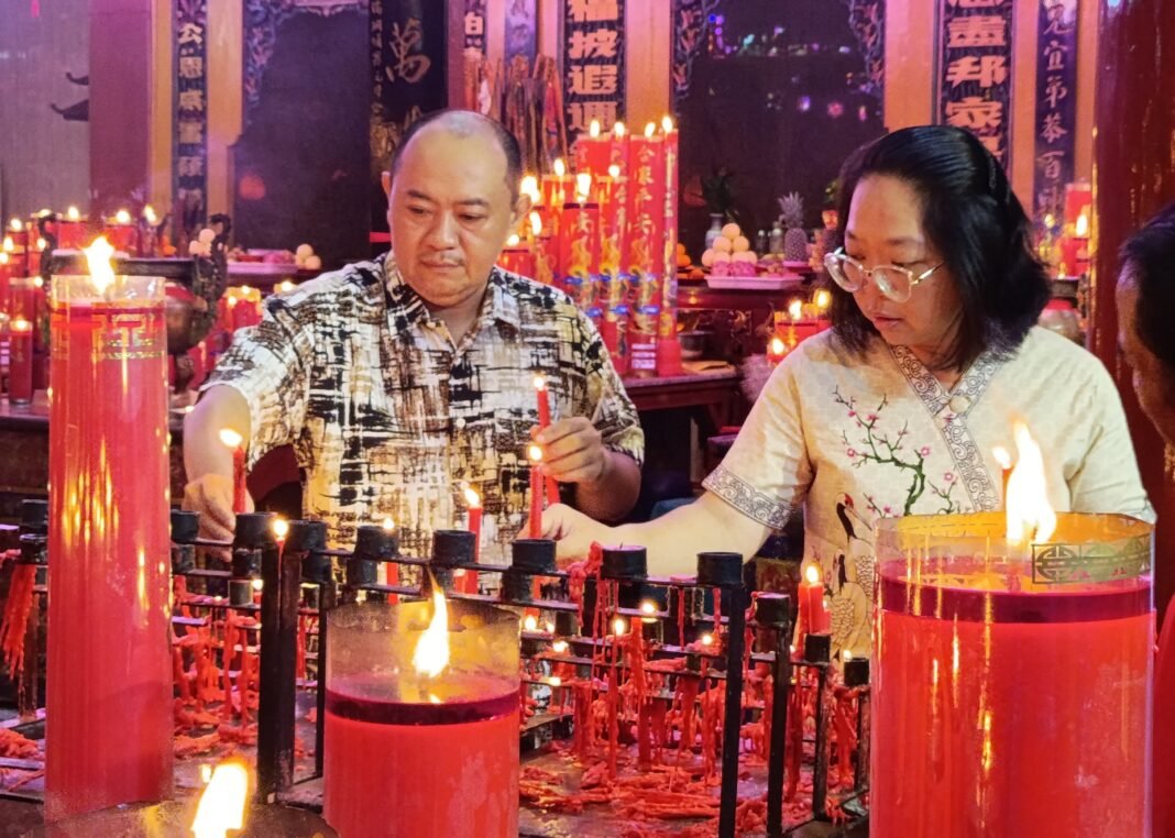 Ibadat Kelenteng Karta Raharja Cap Go Meh 2025
