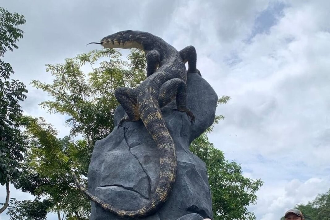 tugu biawak