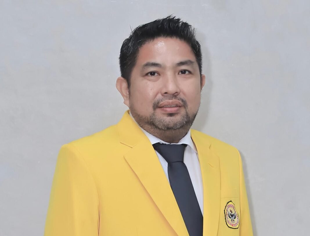16 guru besar