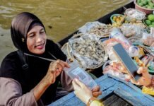 Pasar Terapung Lok Baintan: Menjaga Tradisi, Menjemput Investasi Digital