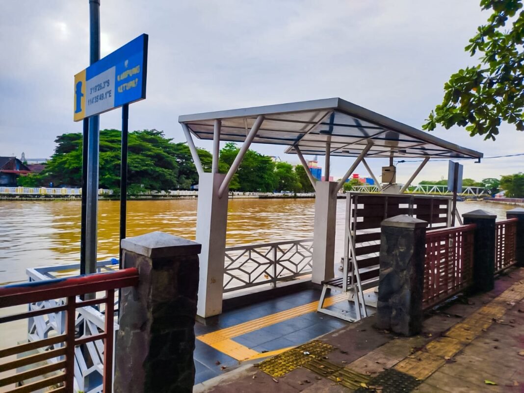 Dermaga Kampung Ketupat