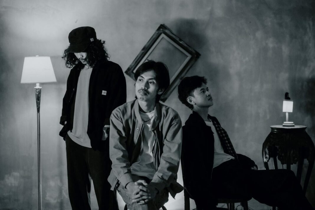 Tanpa Harus Sembunyi