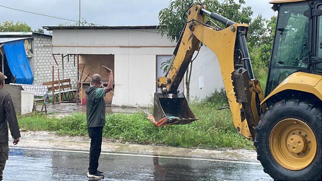 Warung Remang Remang Liang Anggang Warung Remang Remang Liang Anggang