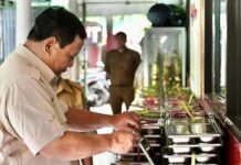 Prabowo Tegaskan Komitmen MBG di Tengah Kritik dan Prediksi Kegagalan prabowo mbg