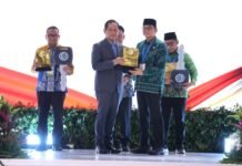 Tanah Bumbu Raih Sertifikat Menuju Kabupaten Bersih Kabupaten Bersih