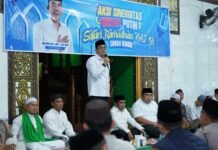 Safari Ramadan 1447 H di Mantewe, Bupati Andi Rudi Latif Pererat Silaturahmi dan Serahkan Bantuan Safari Ramadan Mantewe