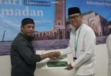 Angkasa Pura Indonesia Salurkan Bantuan TJSL Rp158 Juta dalam Safari Ramadan Angkasa Pura Indonesia