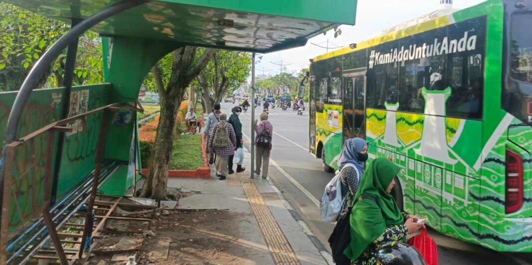 Halte UIN Antasari Halte UIN Antasari