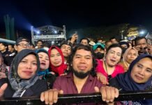 Demi Raja Dangdut, Rhoma Irama KW Naik Motor 10 Jam ke Pagatan