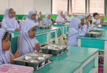 Siswa Sering Menahan Lapar, MI Khadijah Kini Nikmati Program Makan Bergizi Gratis Program Makan Bergizi Gratis