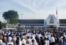 Wali Kota Banjarbaru Salat Idul Adha Bersama Ribuan Warga di Lapangan Murjani Salat Idul Adha