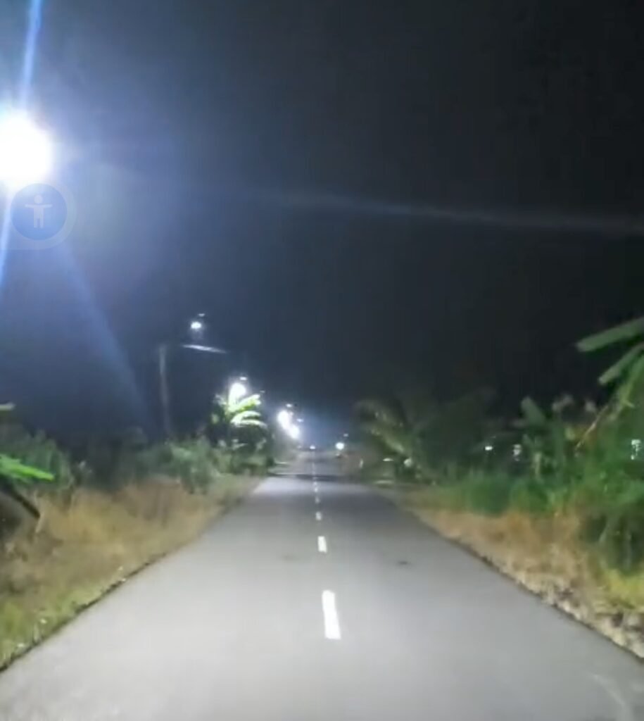 PJU di kawasan Kusambi sudah menyala kembali setelah lama padam. Foto-Istimewa