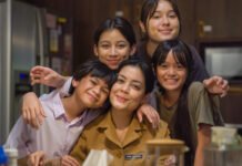 “Yang Lain Boleh Hilang, Asal Kau Jangan”: Film yang Diam-Diam Mengingatkan Arti Rumah dan Keluarga film keluarga