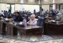 DPRD Tanah Laut Gelar Paripurna Pandangan Umum Fraksi terhadap Dua Raperda DPRD Tanah Laut
