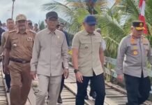 Ketua DPRD Tanah Laut Hadiri Penempatan Batu Pertama Jembatan Merah Putih Presisi di Desa Tabanio Ketua DPRD Tanah Laut