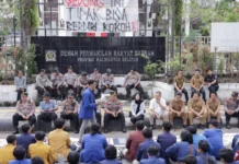 Mahasiswa se-Kalsel Soroti Pendidikan dan Transparansi Program MBG dalam Aksi di DPRD Kalsel Mahasiswa Kalsel