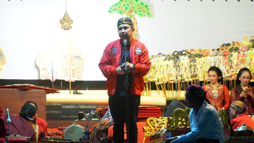 Pagelaran Wayang Kulit Pagelaran Wayang Kulit