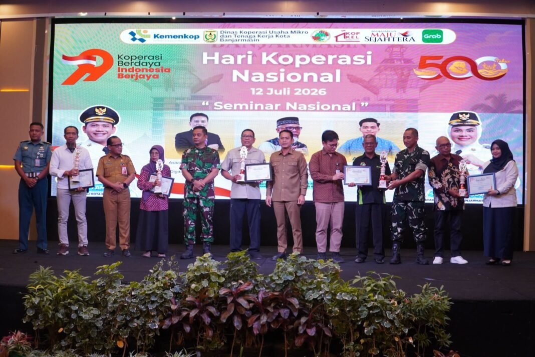 Seminar Nasional Digitalisasi Koperasi Seminar Nasional Digitalisasi Koperasi