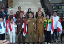 Pemkot Banjarmasin Canangkan Gerakan Pembagian Bendera Merah Putih Sambut HUT ke-81 RI Pemkot Banjarmasin