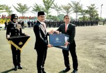 Hari Bhayangkara ke-80, Ketua DPRD Tanah Bumbu Beri Penghargaan kepada Polres atas Pengungkapan 2 Kg Sabu Hari Bhayangkara ke-80