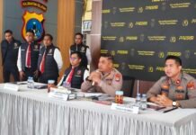 Ungkap Dugaan Penipuan Rp21,7 Miliar, Kapolres Tanah Bumbu Imbau Warga Waspada Beli Kendaraan Kapolres Tanah Bumbu