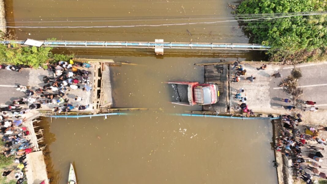 Jembatan Mantuil Ambruk Jembatan Mantuil Ambruk