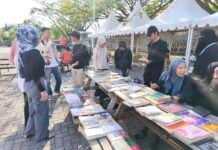 Pra-Launching Suara dari Tenggara, Berbagai Komunitas Gelar Lapak Baca di Bandara Bersujud