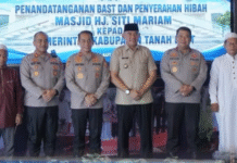 Ketua DPRD Tanah Laut Hadiri Penandatanganan Hibah Masjid Hj. Siti Mariam kepada Pemkab Tanah Laut DPRD Tanah Laut