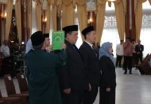Gubernur Kalsel Lantik Ferdi Yospi Jadi Kepala Kesbangpol, Siapkan Sistem Manajemen Talenta ASN Kepala Kesbangpol Kalsel