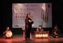 Nissa Rengganis Berkolaborasi dengan Seniman Kalsel, Bentuk Grup Musikalisasi Puisi BuNiNo Nissa Rengganis BuNiNo