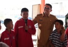 Bupati Andi Rudi Latif Berbagi Pengalaman dan Motivasi Murid Sekolah Rakyat di Tanah Bumbu Sekolah Rakyat Tanah Bumbu