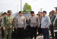 Haji Isam Bantu Penanganan Karhutla Kalsel, Siapkan 100 Pompa Air dan Rp7,6 Miliar Haji Isam bantu karhutla Kalsel