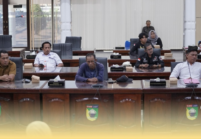 Komisi I DPRD Tanah Laut Komisi I DPRD Tanah Laut