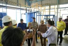 Bupati Kotabaru Tinjau Pengelolaan Air Bersih PT SDO, Cicipi Air Hasil Desalinasi Air Bersih PT SDO