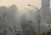 Asap Karhutla Kepung Sejumlah Wilayah Kalimantan, Kalsel Hadapi Ancaman Polusi Udara Asap Karhutla