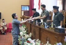 Enam Fraksi DPRD Tanah Bumbu Sampaikan Pemandangan Umum RAPBD 2027 Fraksi DPRD Tanah Bumbu