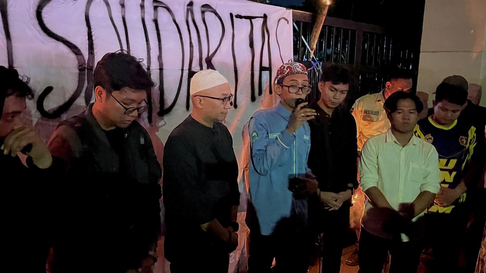 Kenang Relawan Gugur