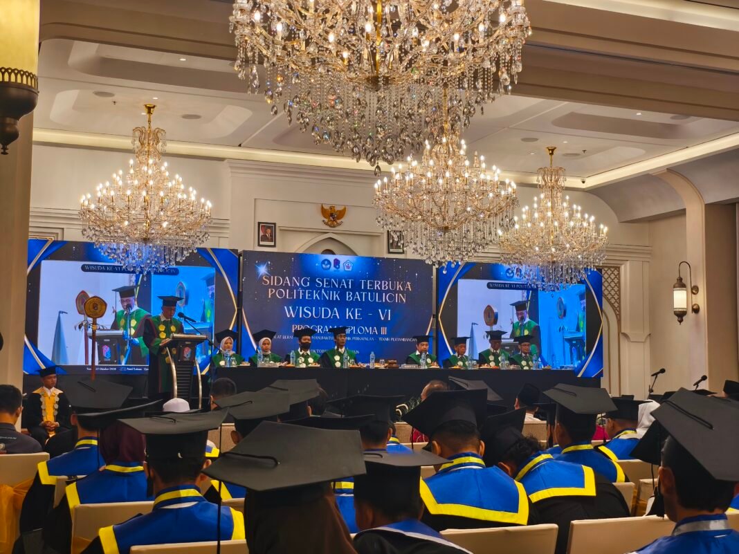 Wisuda Ke-VI Politeknik Batulicin Wisuda Ke-VI Politeknik Batulicin