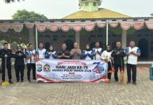 Sambut HUT ke-75 Humas Polri, Polda Kalsel Bersihkan Masjid Darul Hamidi HUT ke-75 Humas Polri