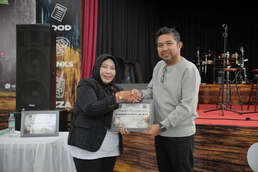 Bang Dhin